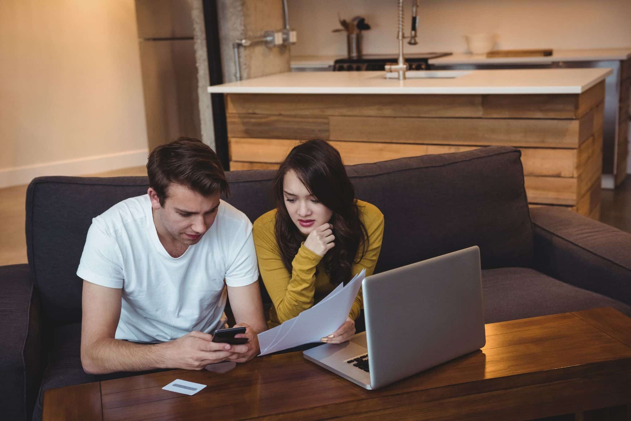 Estate Agents Basildon | Roger Bates Properties | What Is the Best Way to Get a Home Valuation Online?